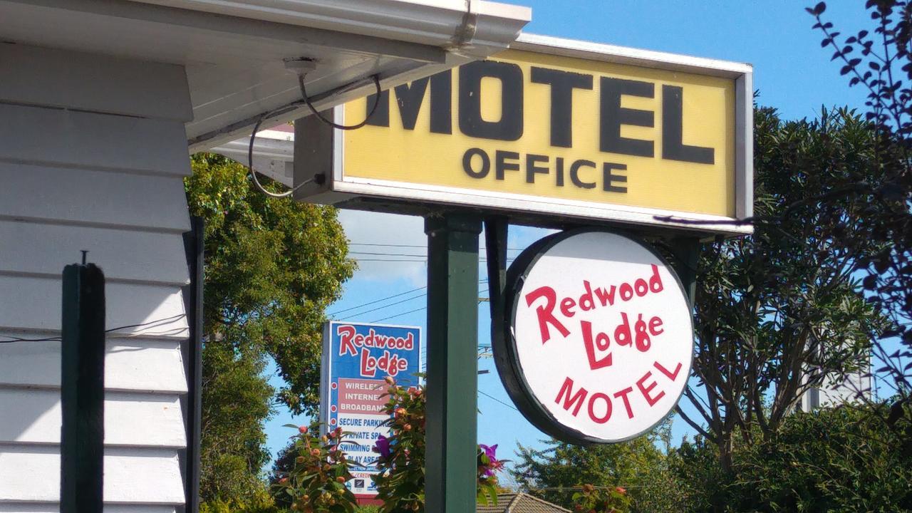 Redwood Lodge Motel Левин Екстериор снимка